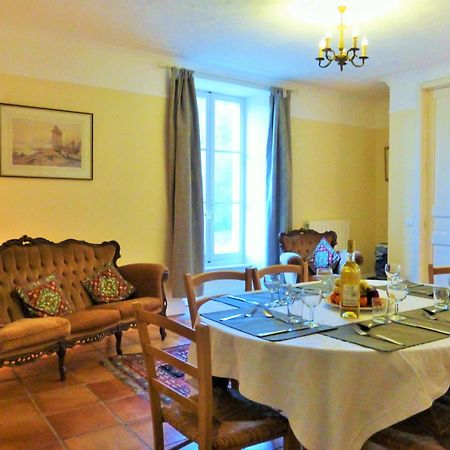 Chateau Du Fraissinet, 6 Gites Sleeping 2-8 Guests, Pool And River On Site La Tronche  Exterior photo
