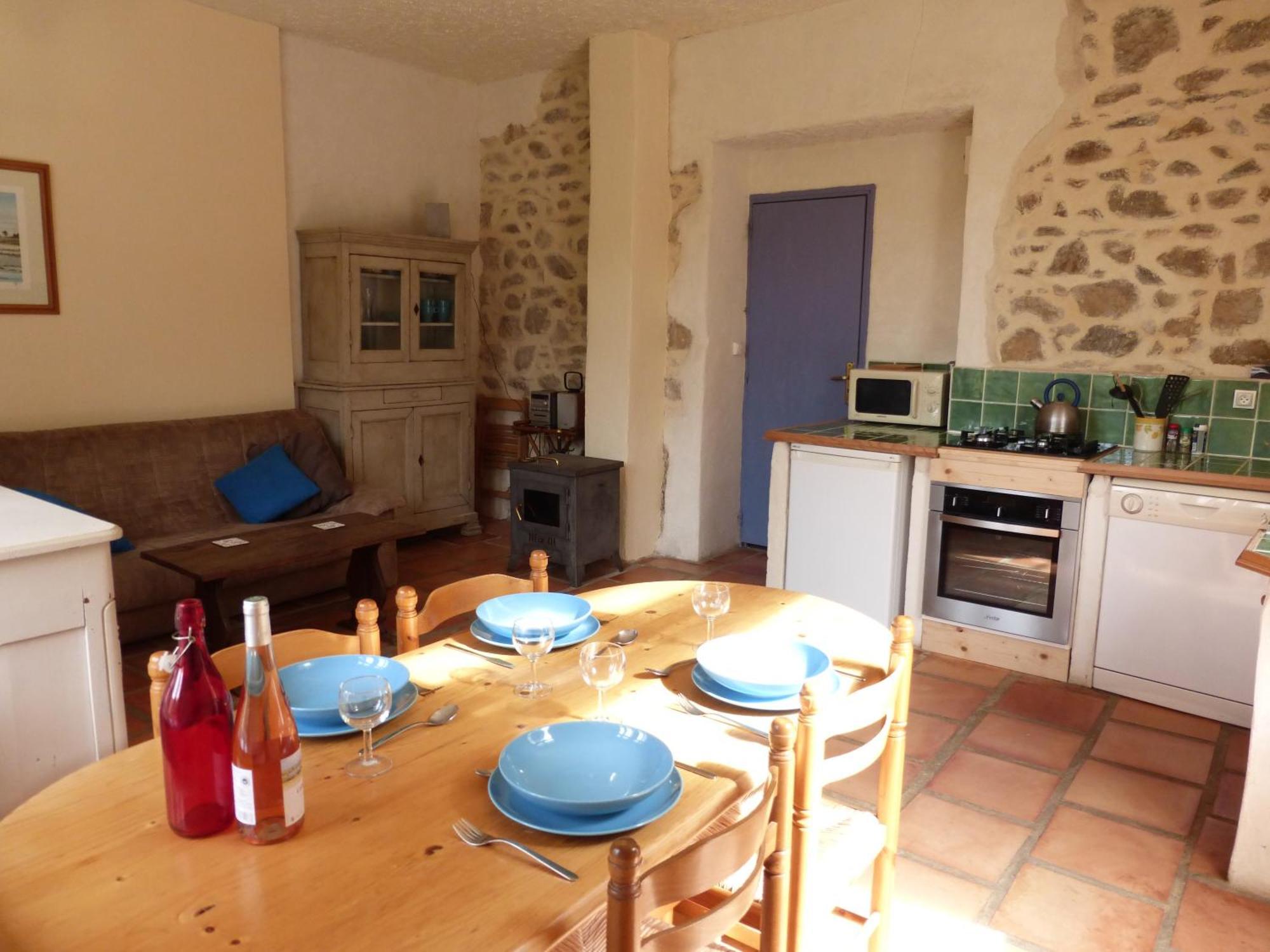 Chateau Du Fraissinet, 6 Gites Sleeping 2-8 Guests, Pool And River On Site La Tronche  Exterior photo